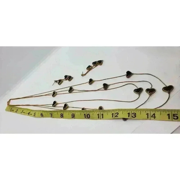 Vintage Gold Necklace Earring Set Hearts Black Center Mothers day - Picture 4 of 7